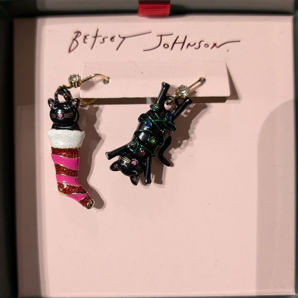 Betsey Johnson Xmas Jewelry Lot: 7 Box, 10pc Earrings & Brooches 🎁ON SALE 🎁 - Picture 9 of 17